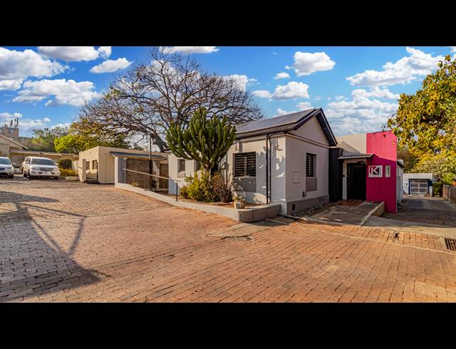 30M² OFFICE TO LET IN PARKTOWN